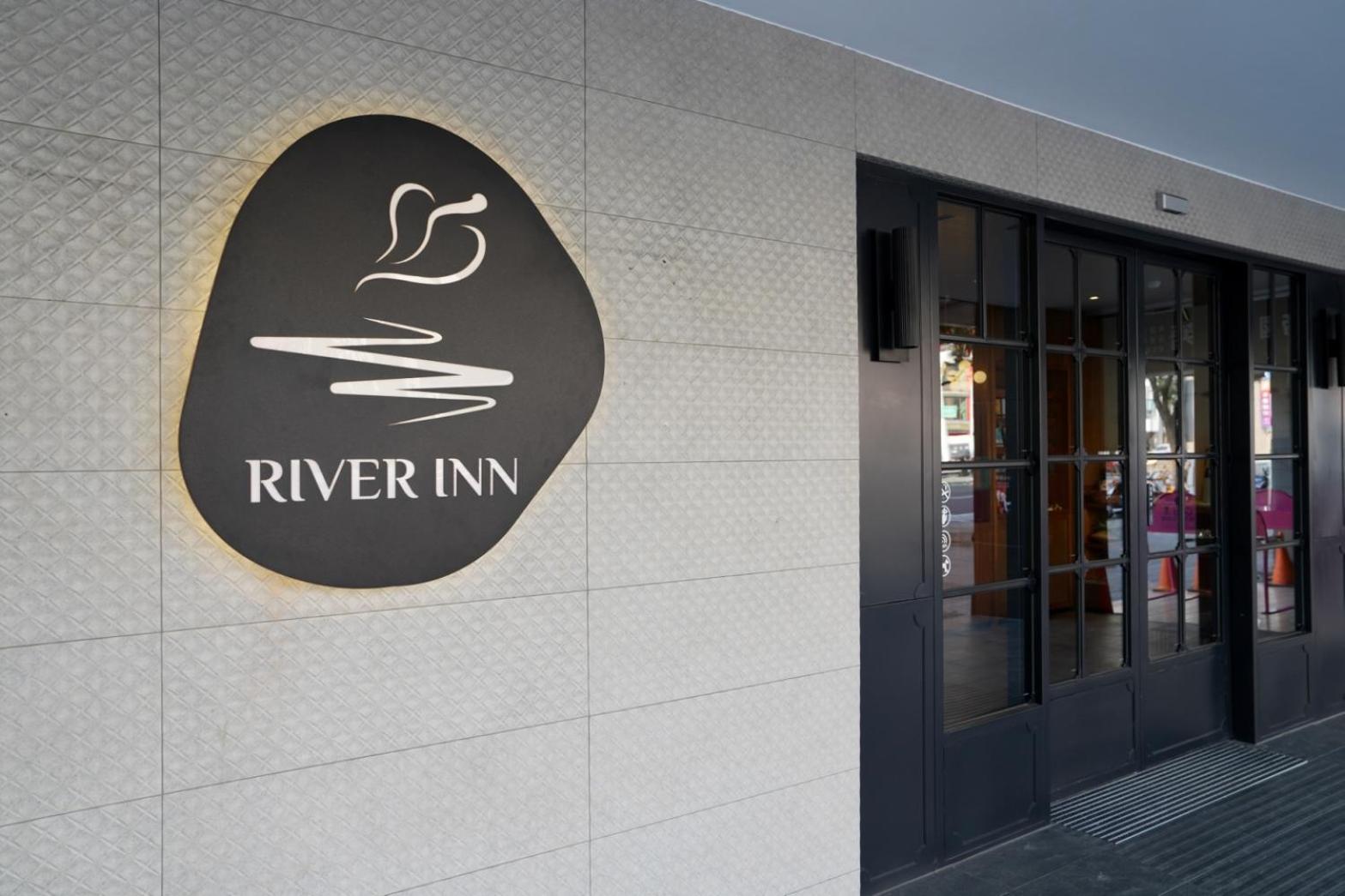 River Inn Station Kaohsiung Esterno foto